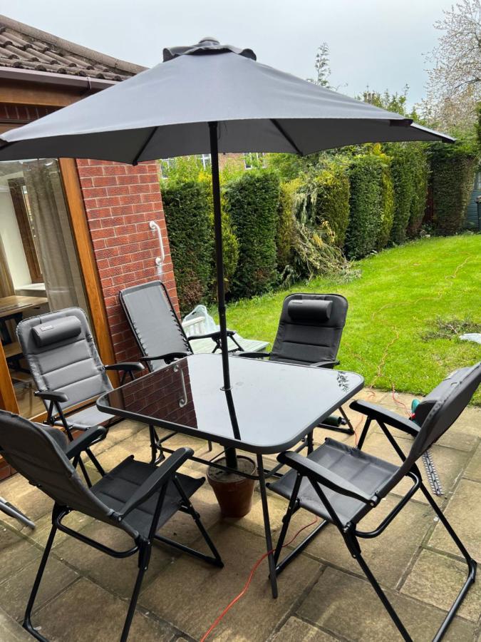 Entire -4 Bedrooms Detached House With Driveway Nottingham Exterior foto